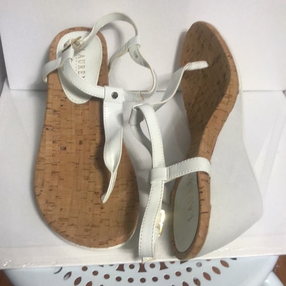 Lauren by ralph lauren white with a tan color very comfortable size 10 - Picture 3 of 5